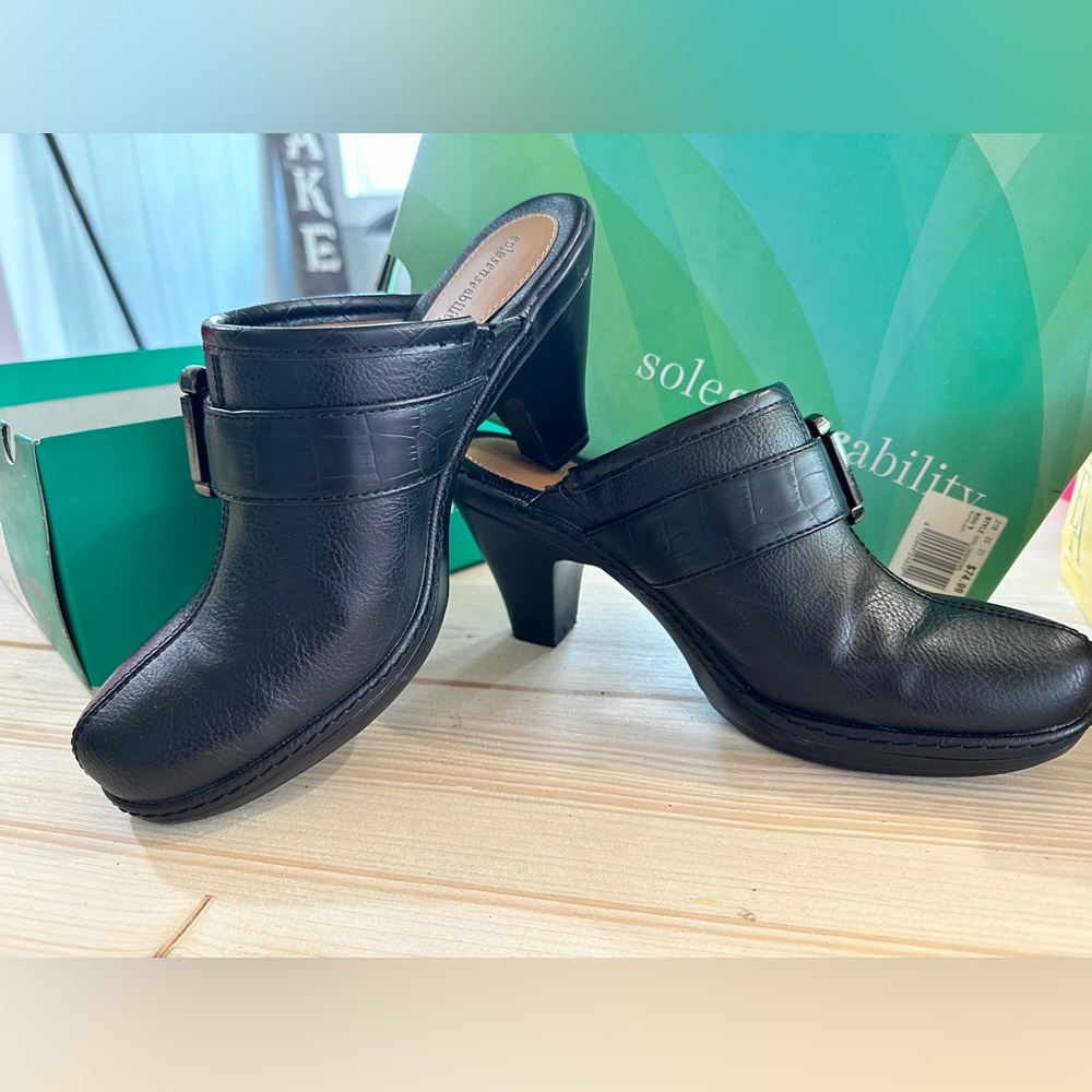 Sole Sensibility Joni Black Leather Clogs, size 8 1/2